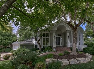 10270 S North Lake Ave, Olathe, KS 66061