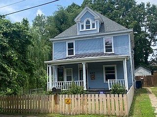 1st image of 857 Marshall Ave SW #B