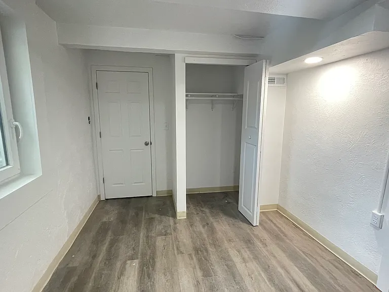 2144 N Vine St #BASEMENT — Photo 12