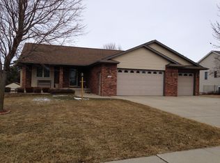 514 E Eldora Rd, Hudson, IA 50643