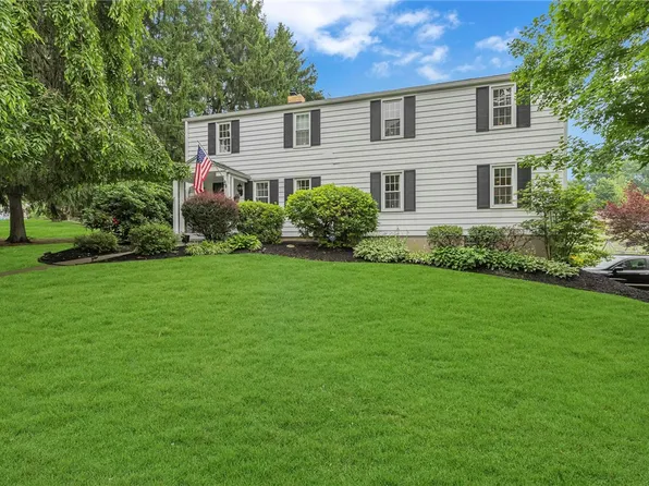 38 Circle Dr, Beaver, PA 15009