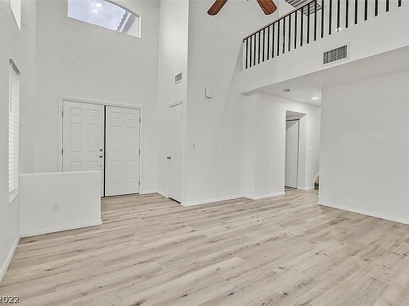 3rd image of 6026 Evening View St