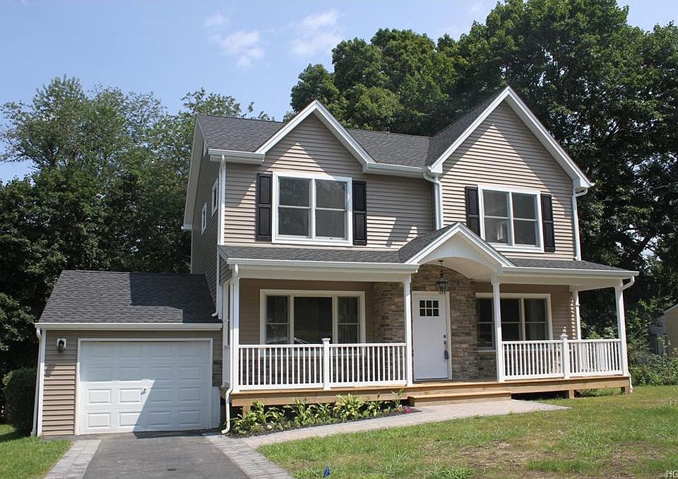 1st image of 4 Cara Dr