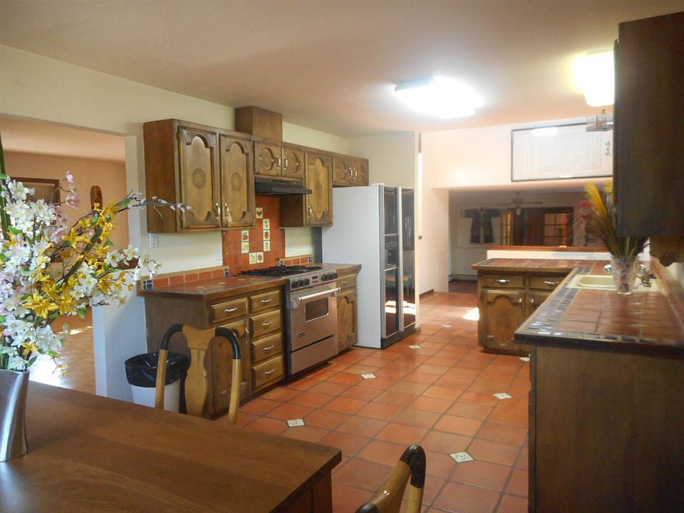 1st image of 428 Camino Santa Cruz