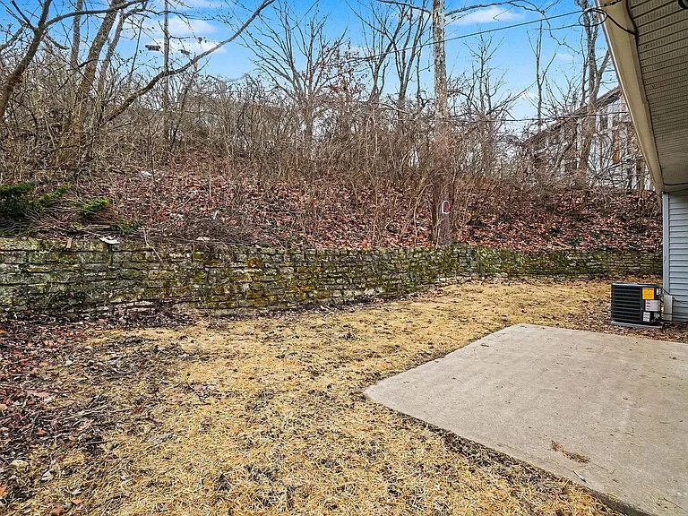334 Hyde Park Dr — Photo 34