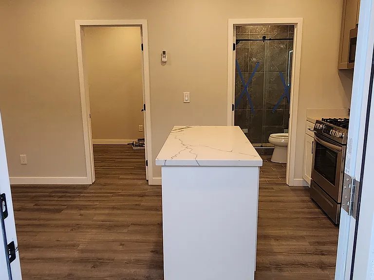 828 Lime St #B — Photo 5