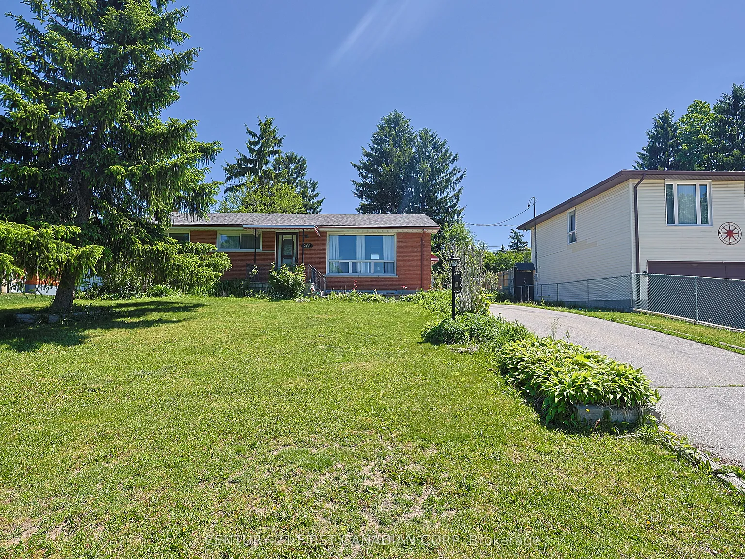 3 bed, $2,150 — Photo 2