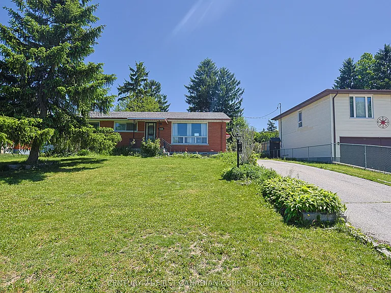 268 Burlington Cres — Photo 30