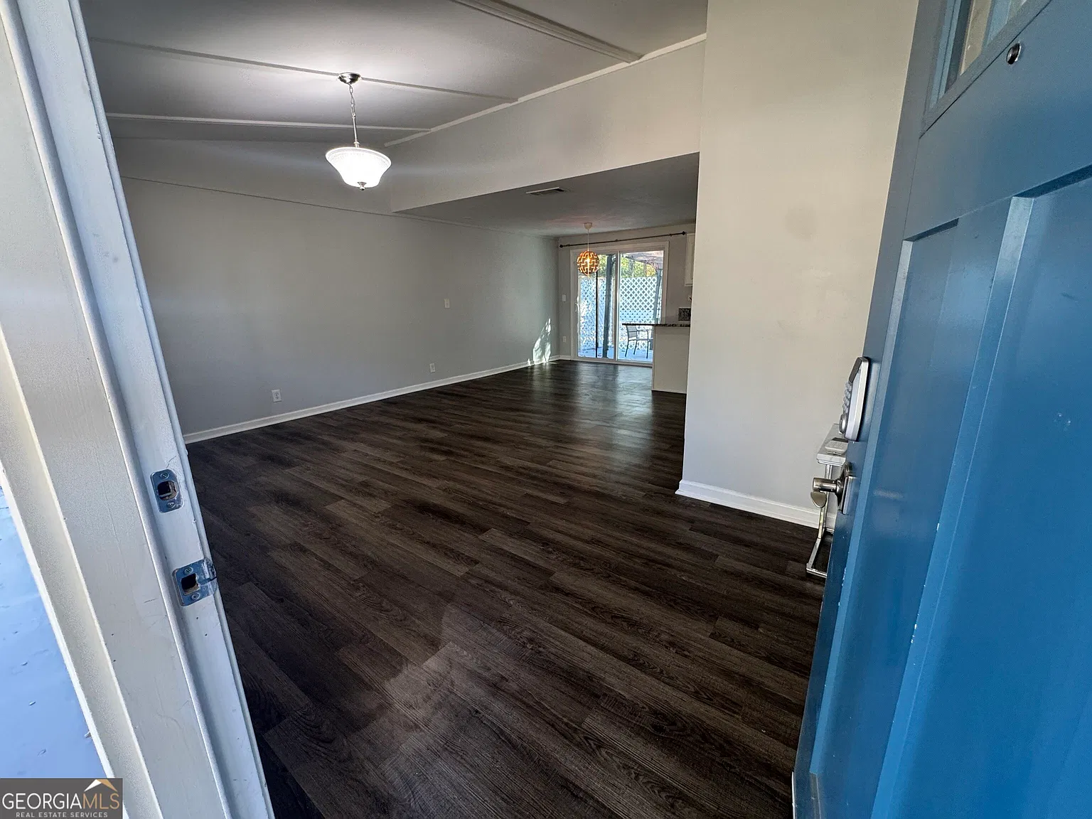 2 bed, 2.0 bath, 1300 sqft, $2,300 — Photo 4