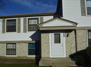 2171 N Oakbrook Cir, Palatine, IL 60074