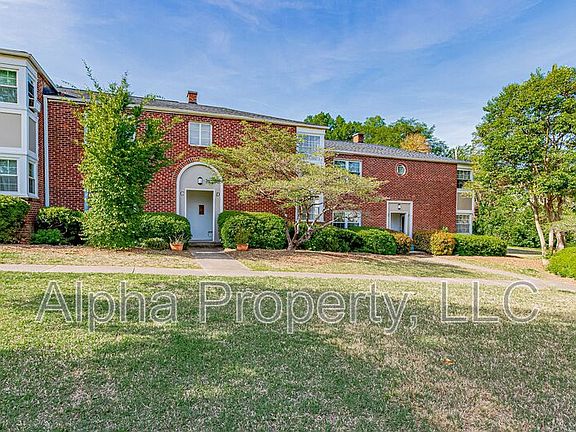 2nd image of 100 Lewis Dr Unit 6-C