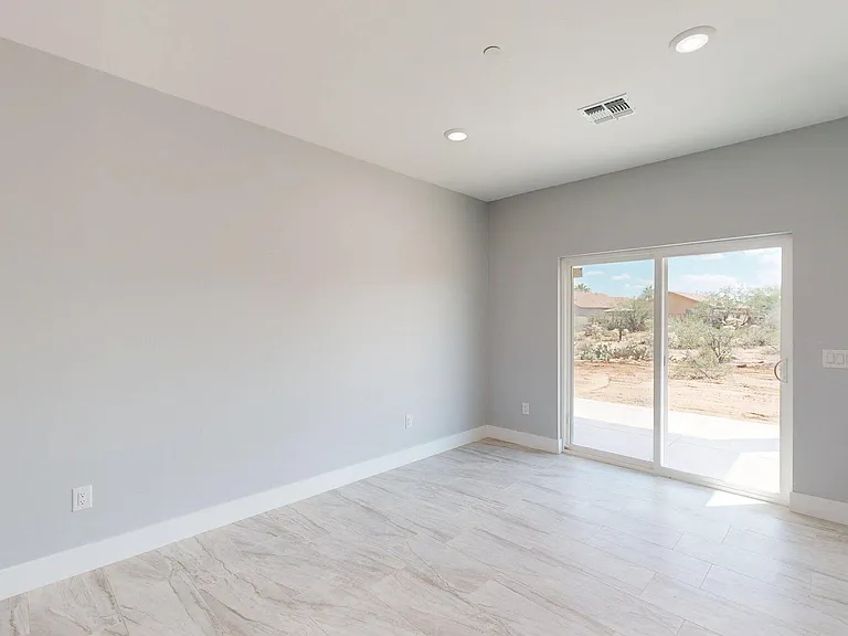 7095 W Los Reales Rd — Photo 9