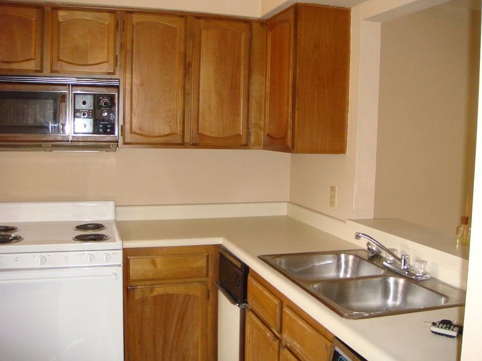 1st image of 7494 E Earll Dr APT 110