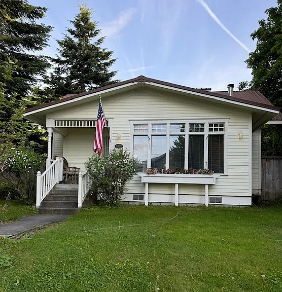 E Front Ave — Photo 1