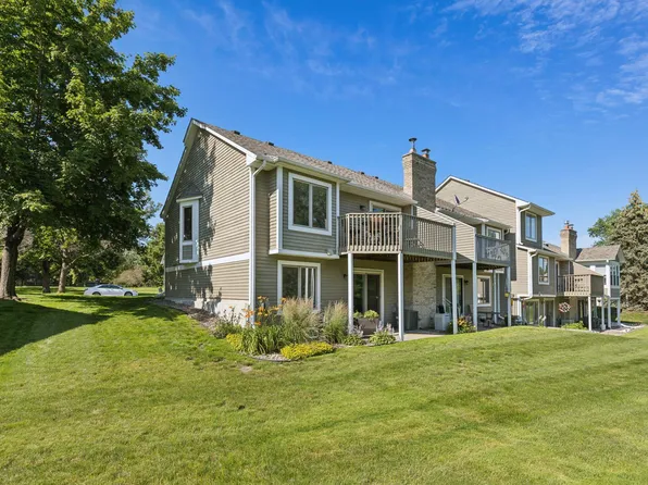8653 Seasons Pkwy, Woodbury, MN 55125