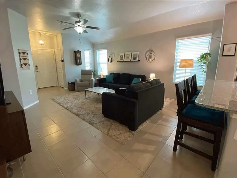 7016 Razors Edge Dr — Photo 3
