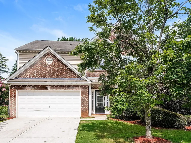 1000 Maple Leaf Dr — Photo 4