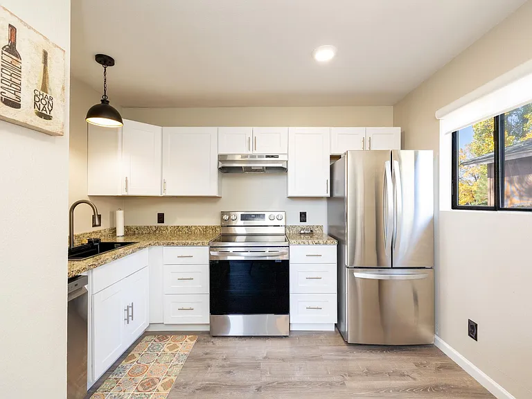 2335 N Oakmont Dr — Photo 11