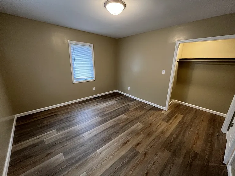 425 Paul Ave — Photo 50