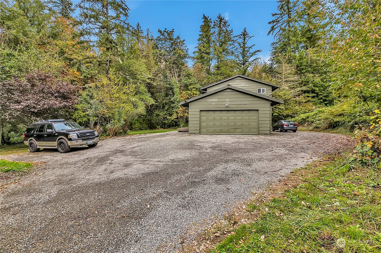 5025 Puget Road NE photo 1