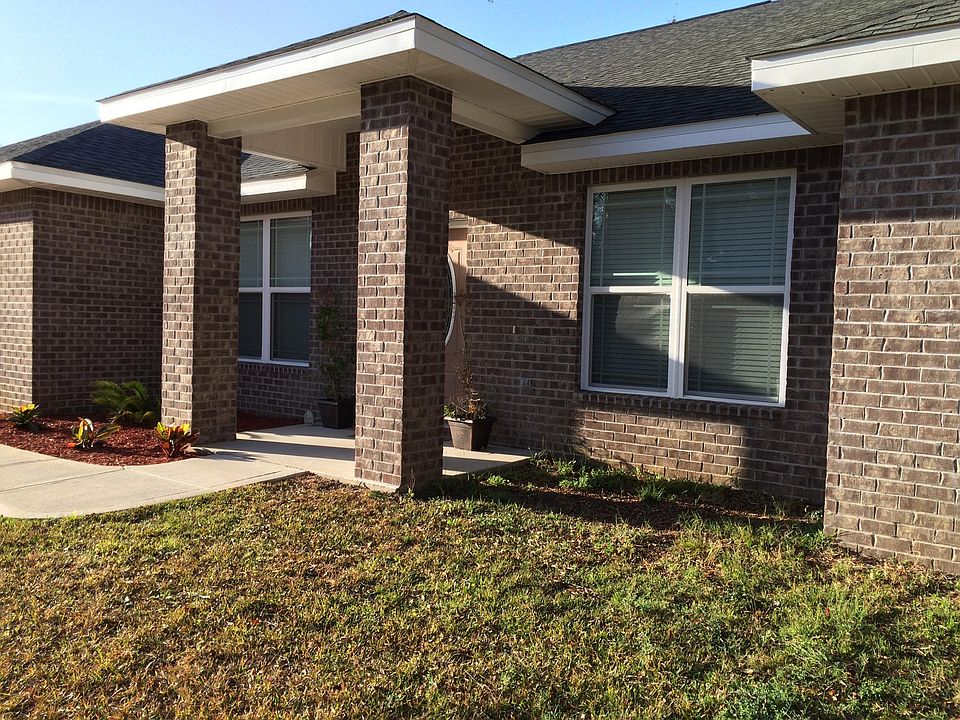2nd image of 909 Lowery Dr NW
