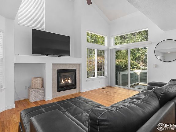 4th image of 930 Button Rock Dr #57