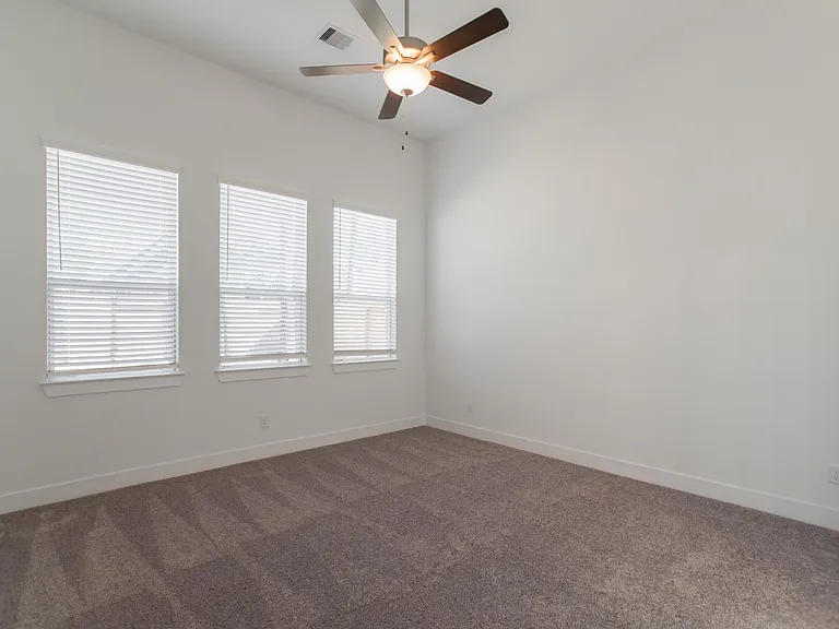114 Hidden Peak Dr — Photo 21
