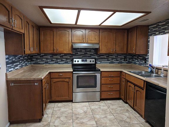 5th image of 5315 W Barbara Ave