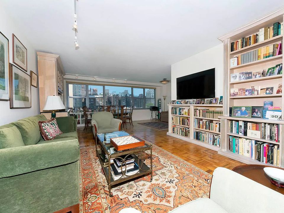 1st image of 500 E 83rd St APT 10G