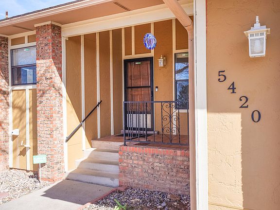 4th image of 5420 Camino Montano NE
