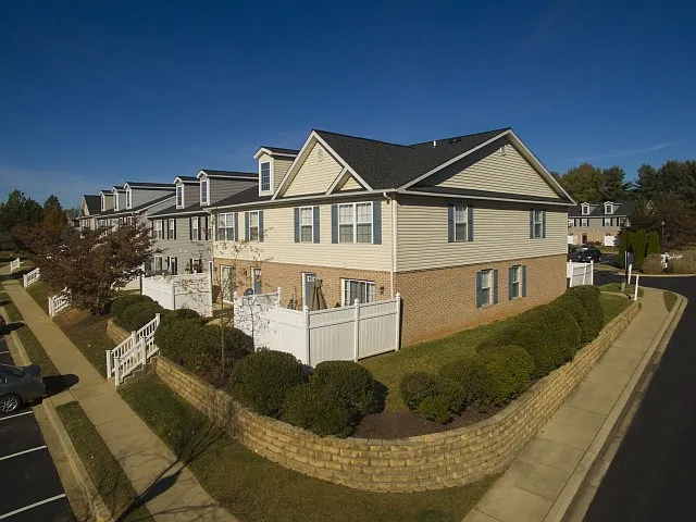 Piney Ridge Apartments & Townhomes