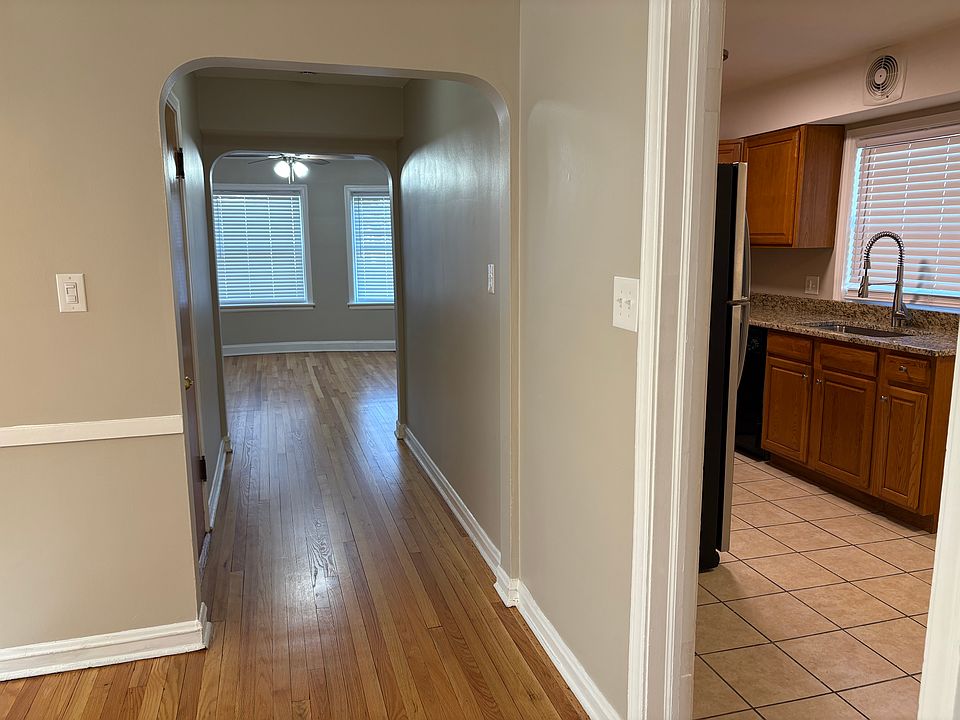 1st image of 2815 W Berwyn Ave #1