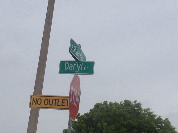5th image of 4912 Daryl Ct