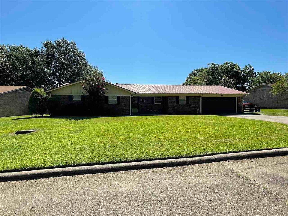 1st image of 516 Langford Ln