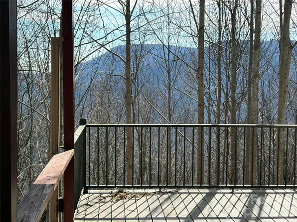 700 Summit Rd, Tryon, NC 28782