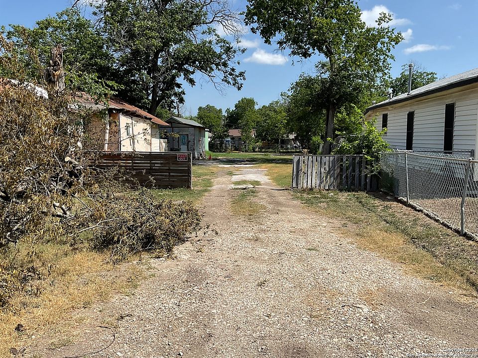 2nd image of 3023 CHIHUAHUA ST LOT 29