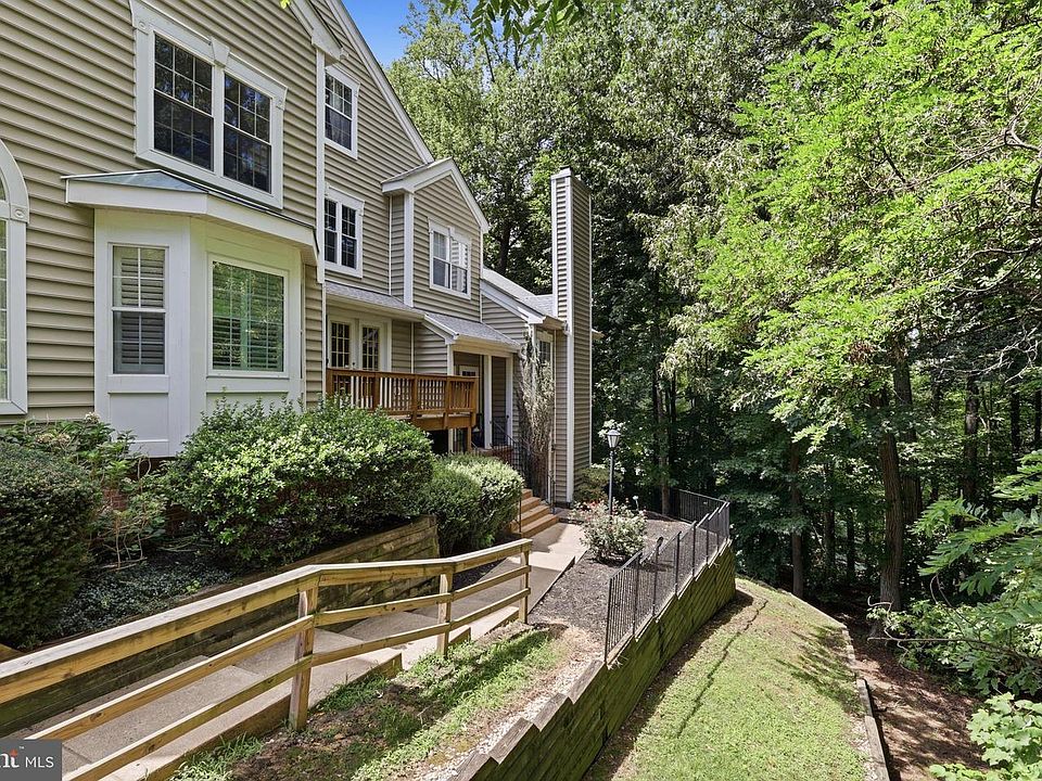 1st image of 315 Overlook Dr Unit 315
