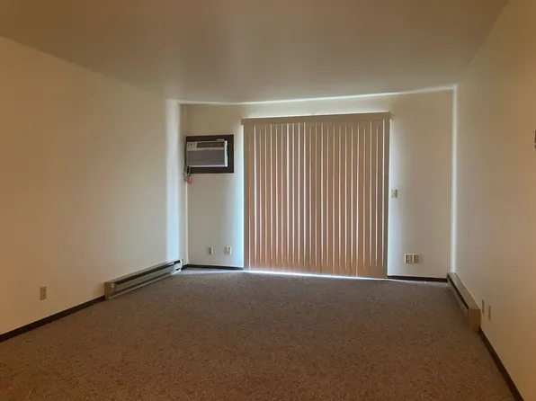 Marjan - 380 Mill Avenue, 380 Mill Ave #104, Union Grove, WI 53182