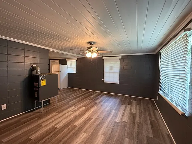 402 Curry Ln #C — Photo 2