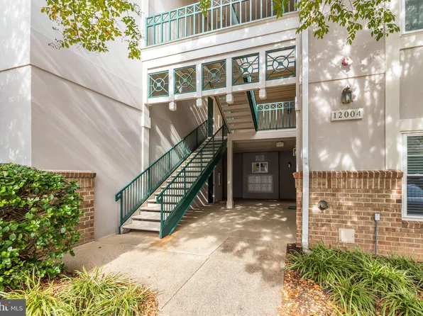 12004 Taliesin Pl APT 15, Reston, VA 20190