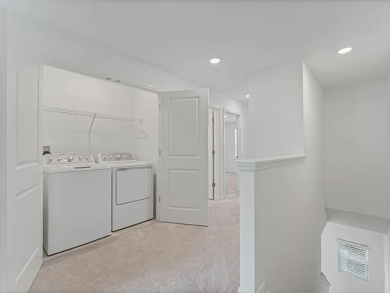 1281 Axel Graeson Ave — Photo 14