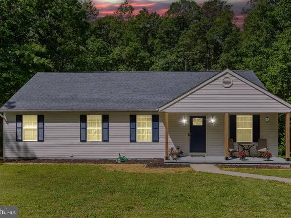 26975 Erin Dr, Mechanicsville, MD 20659