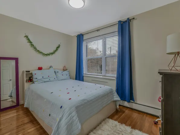 747 Essex Street image 13 of 23