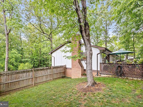 4th image of 302 Altoona Dr