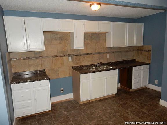 3rd image of 2617 Benton Blvd APT 2