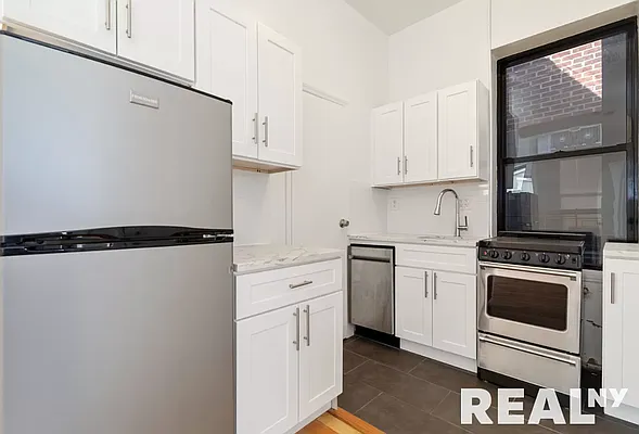 Rented by REAL New York | media 8