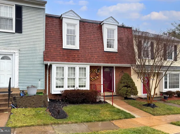5414 Galley Ct, Fairfax, VA 22032