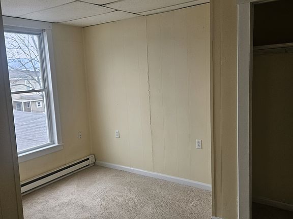 4th image of 315 Grand Ave #1