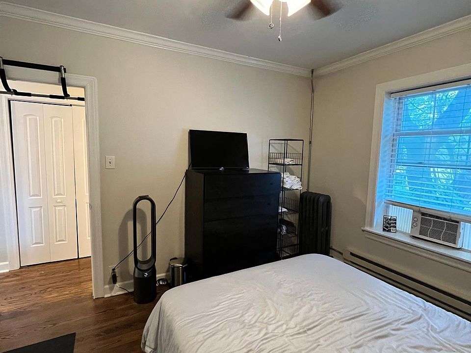1st image of 2147-2151 N Fremont St #1NN