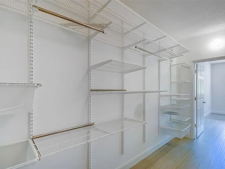 3105 NE 184th St #7201 — Photo 20